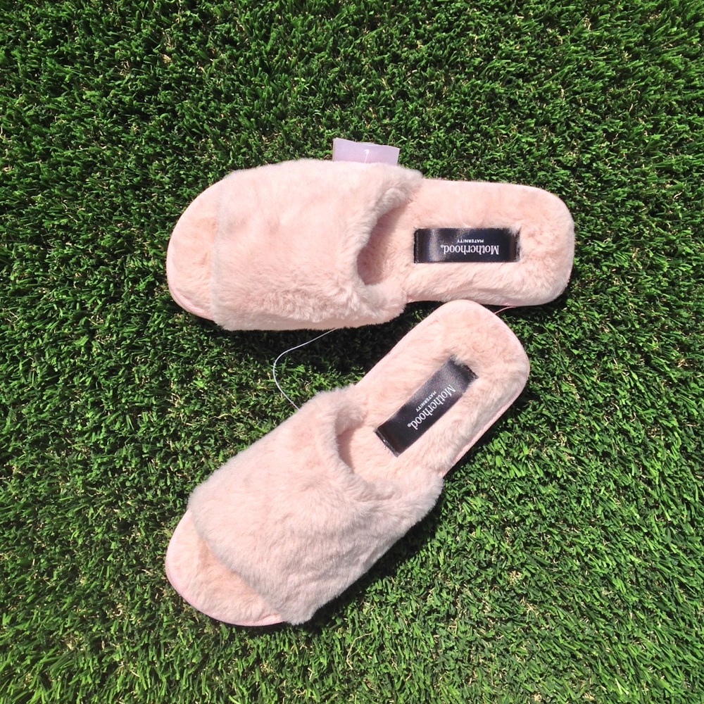Slippers ✨NEW